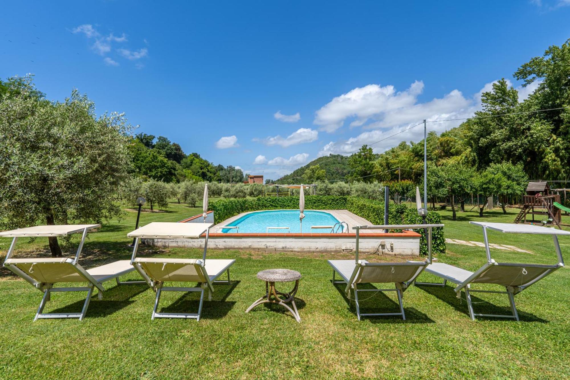 Molino Del Prato Apartment Волтера Екстериор снимка